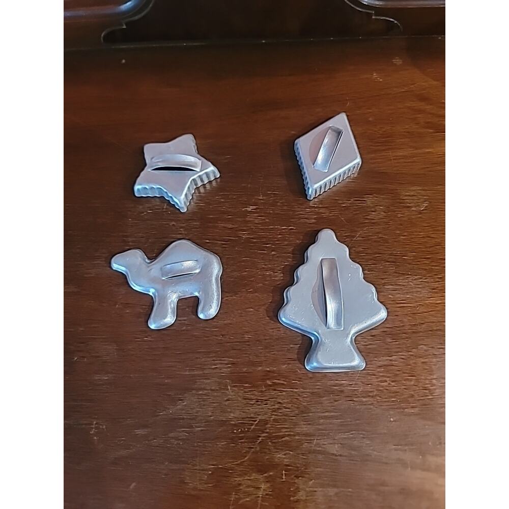 Vintage Aluminum Set Of 4 Cookie Cutters Camel Diamond Star Tree